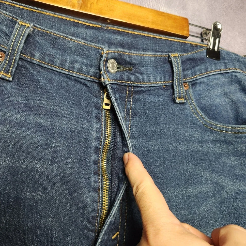 Levis 541 Athletic Taper Mens Dark Wash Blue Denim Jeans size 38x34